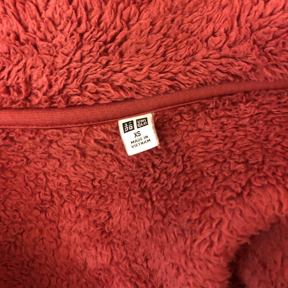 UNIQLO - Picture 4 of 4